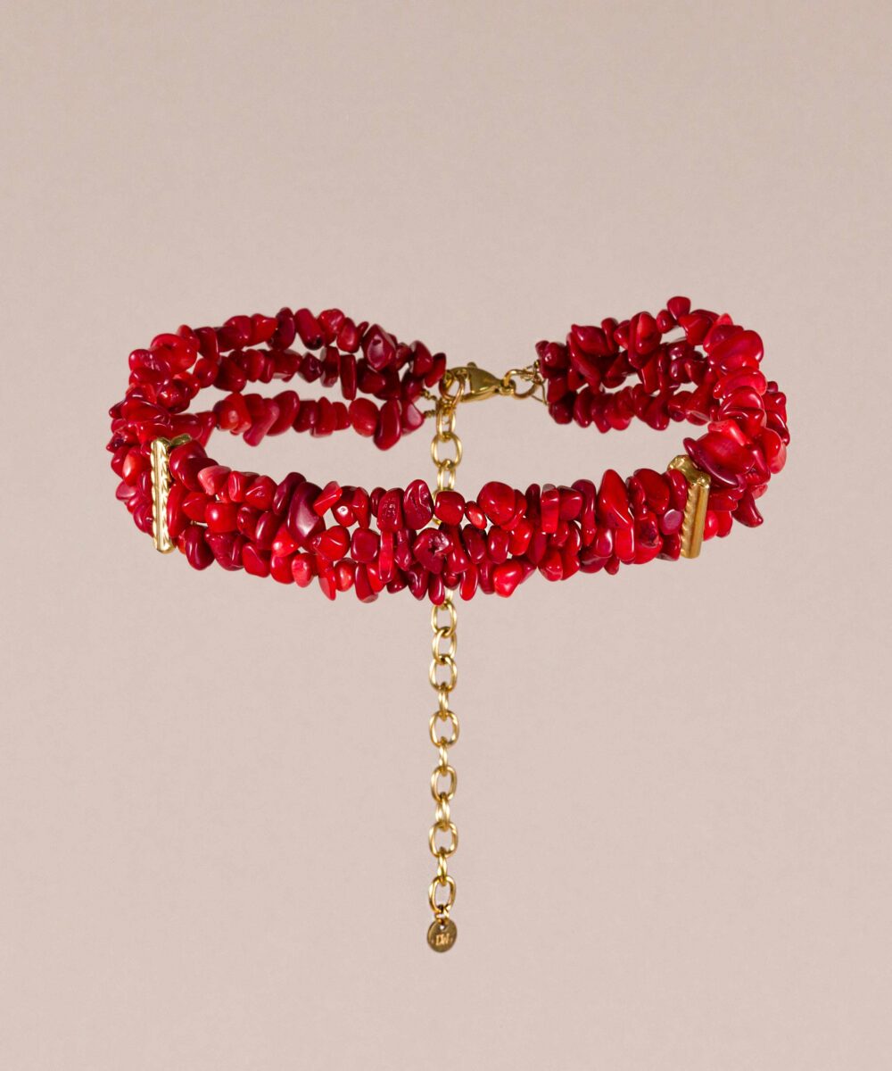 Si eres una invitada en una boda u otro evento para esta primavera, el Choker Ninfa te dará ese toque de distinción y elegancia que estás buscando. Coral natural.Es una joya con encanto vintage