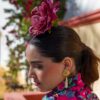Nuestros Pendientes Flamenca Mar Hueso es lo que necesitas para completar tu look más flamenco. Con ellos brillarás en la Feria de Abril de Sevilla.