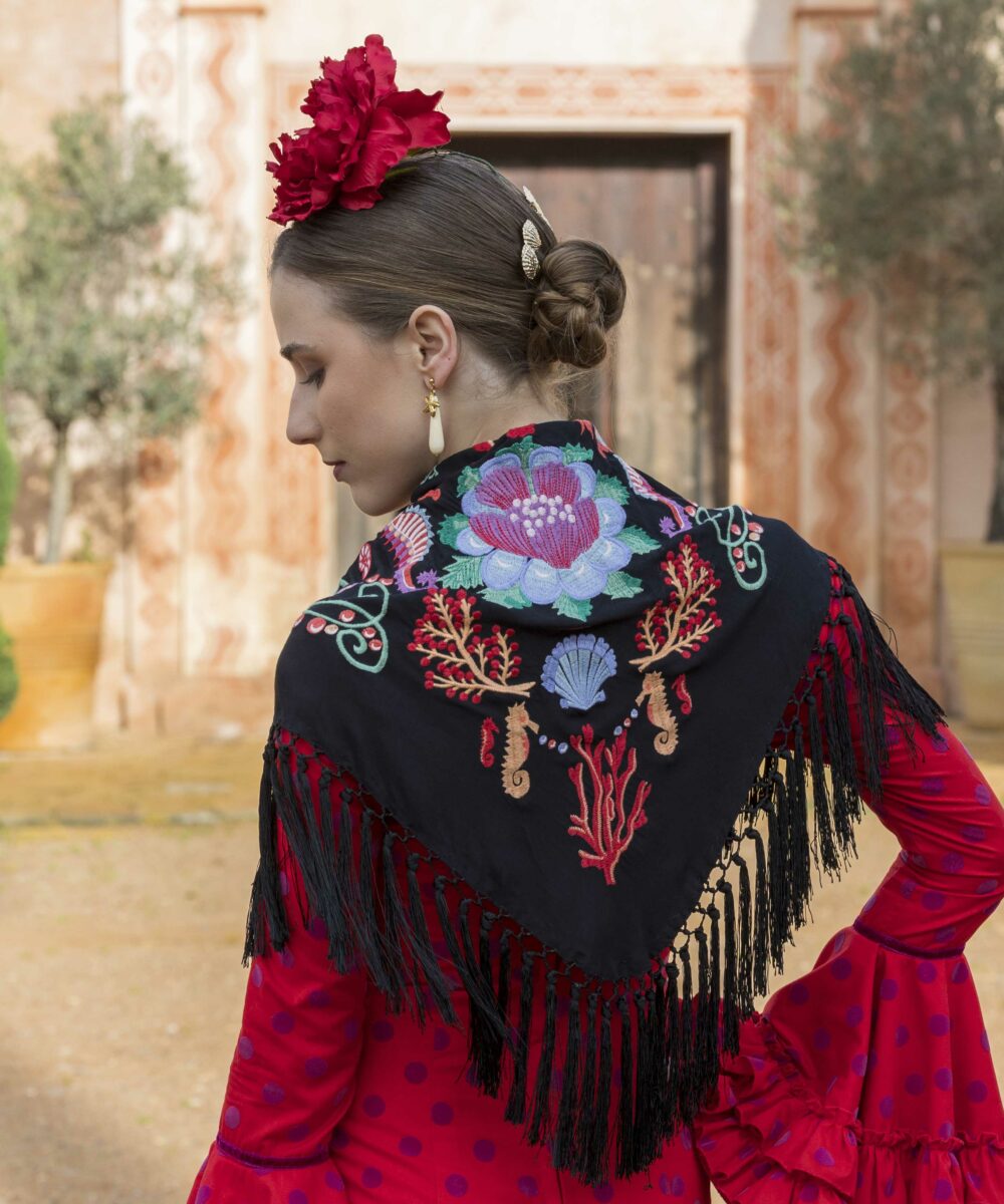 Alternative view of Mantoncillo Mar DW negro