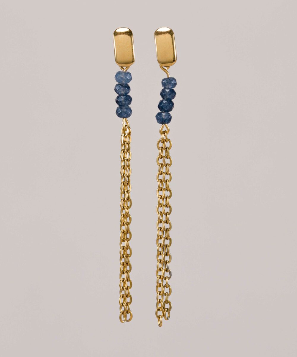 Los Pendientes Anne son ese accesorio que puedes usar todos los días o para eventos más especiales. Elige las piedras naturales en el color que más te guste