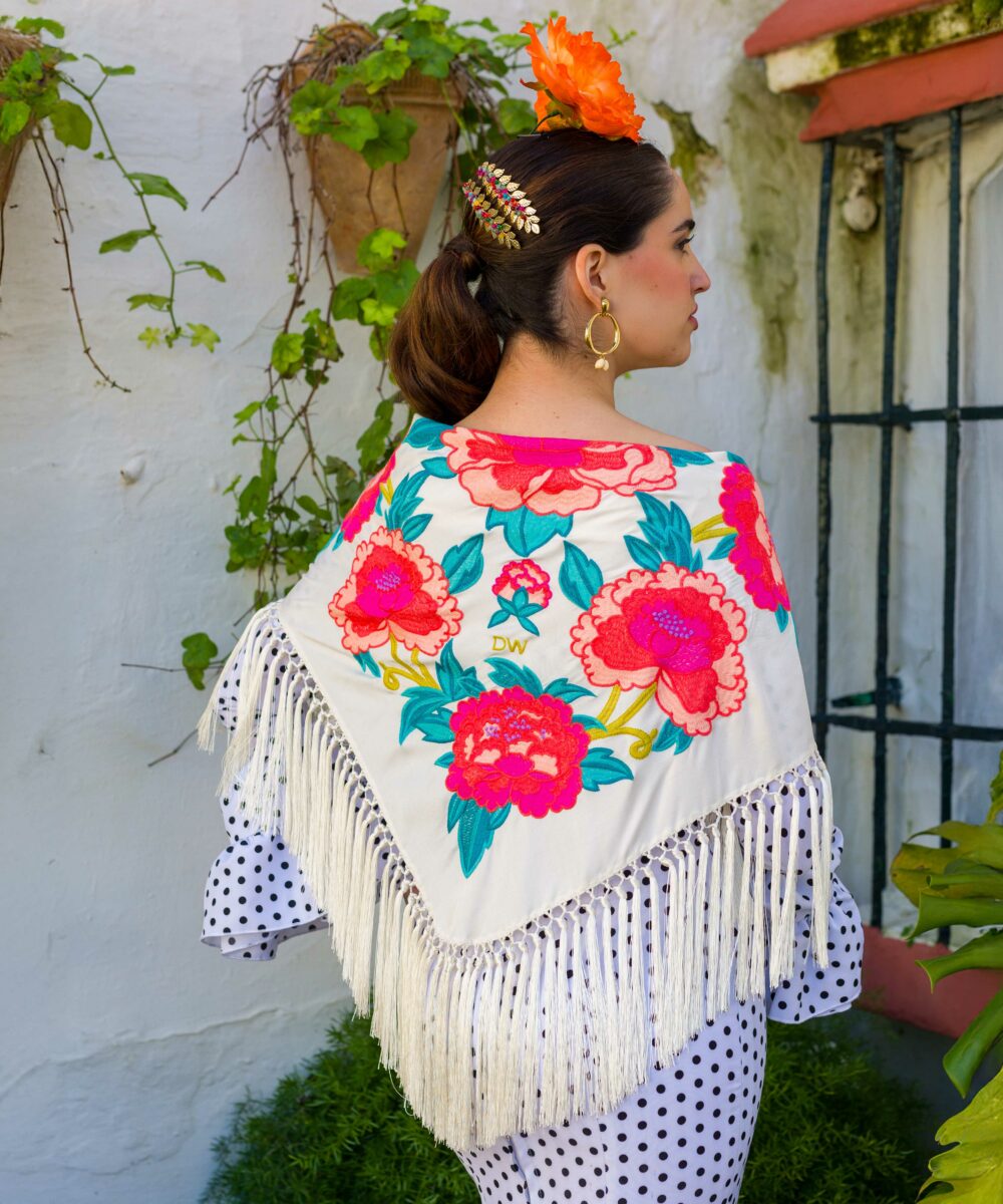 Mantoncillo Carmen DW marfil