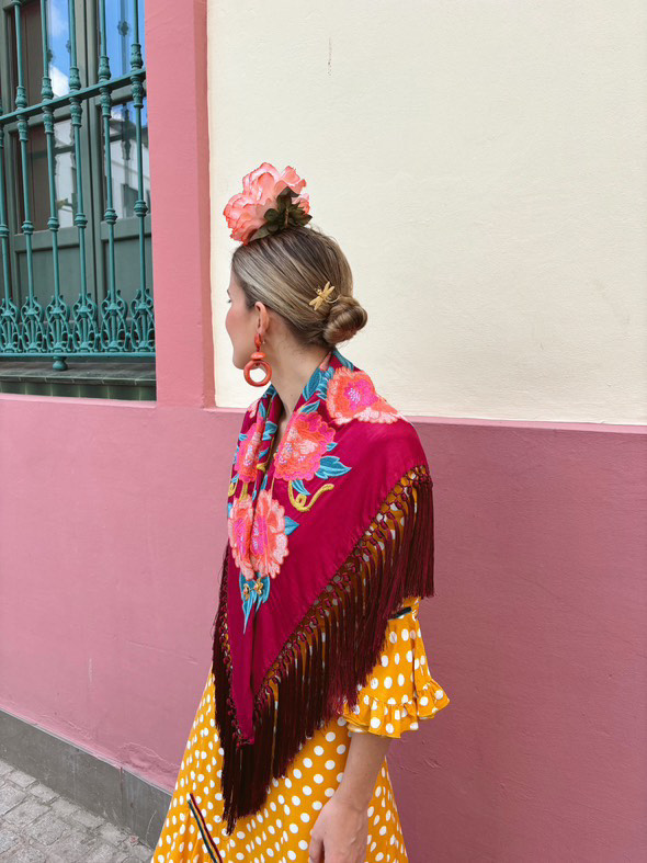 Alternative view of Mantoncillo Carmen DW vino