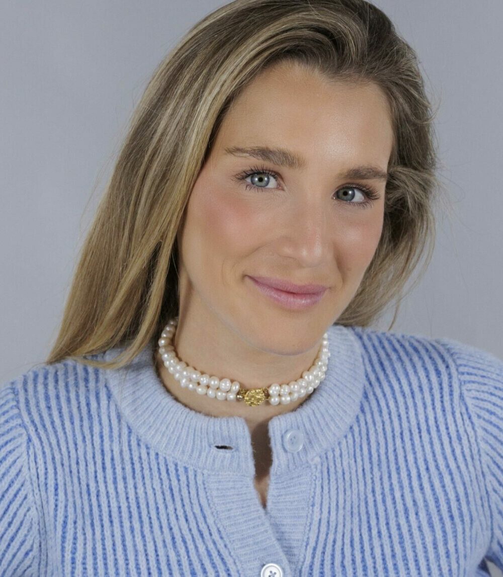 Alternative view of Choker Taylor