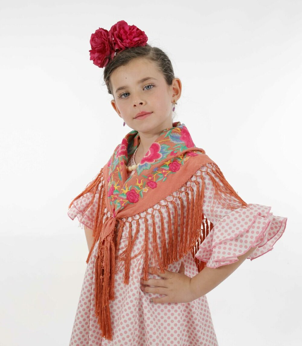 Alternative view of Flor flamenca camelia niña fucsia