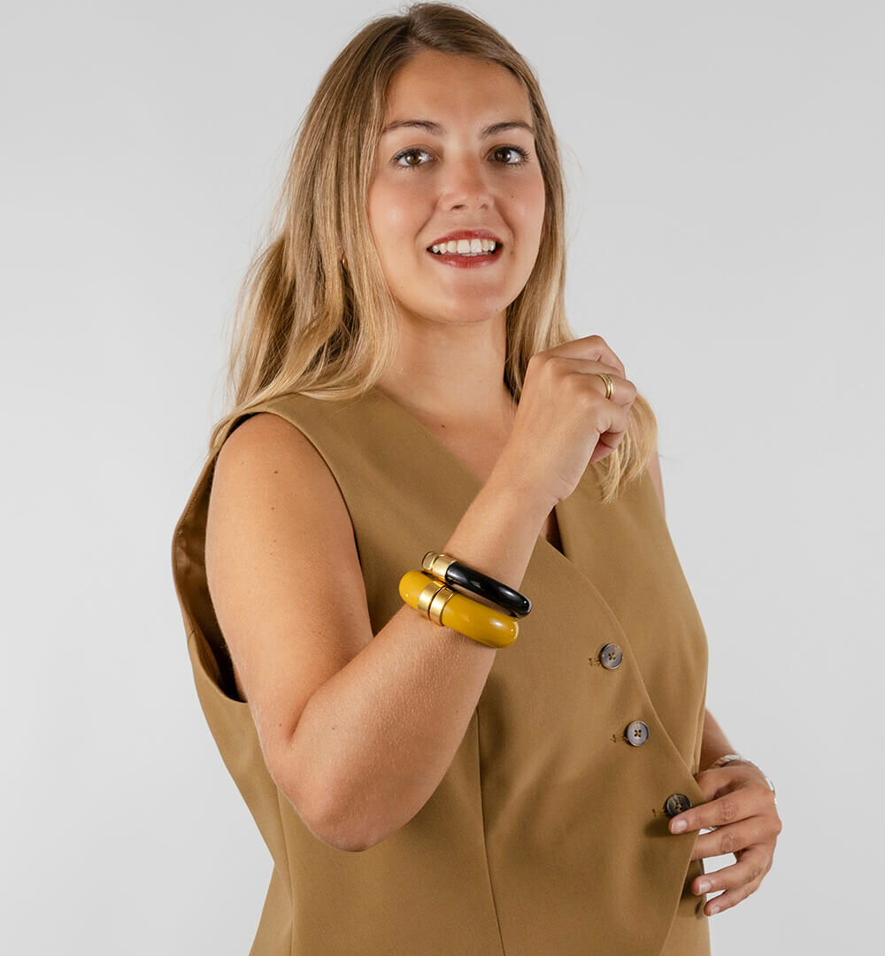 Alternative view of Pulsera rígida Patricia